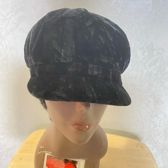 Hat - Picture 3 of 4